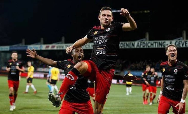 煌岁月的高 煌岁月的高