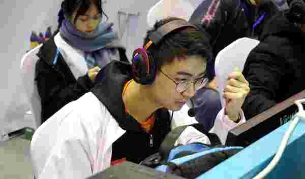 赫罗纳的战 赫罗纳的战